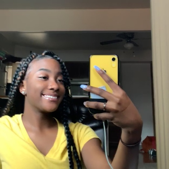 Meet your Posher, Toni - Picture 1 of 1